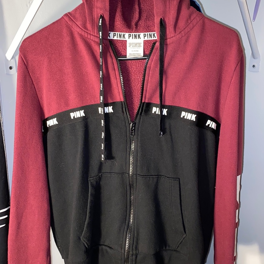 Black and white hoodie from Pink